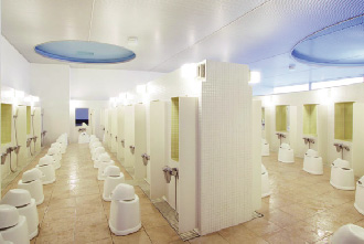 画像: 日式大型浴场の内観