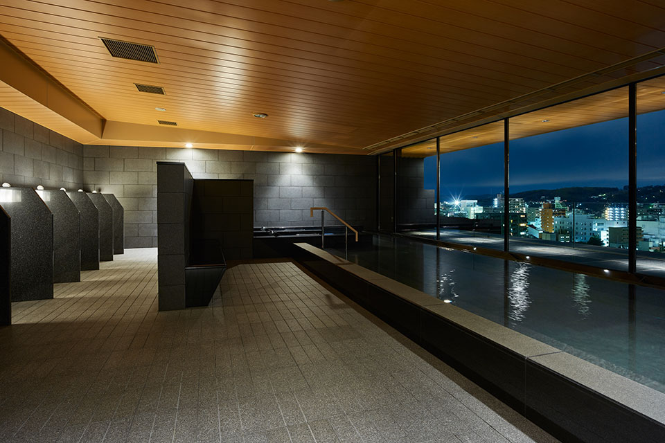 四季折々の絶景が彩る展望大浴場3